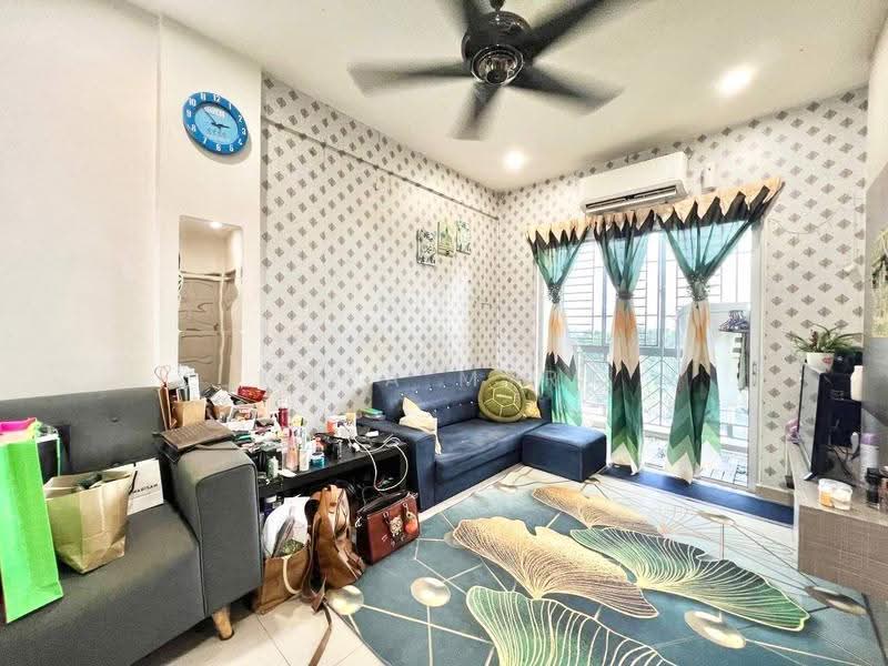 Pangsapuri untuk Dijual di Impian Sentosa - Maya Myra - Living Room - PropertyGuru.com.my