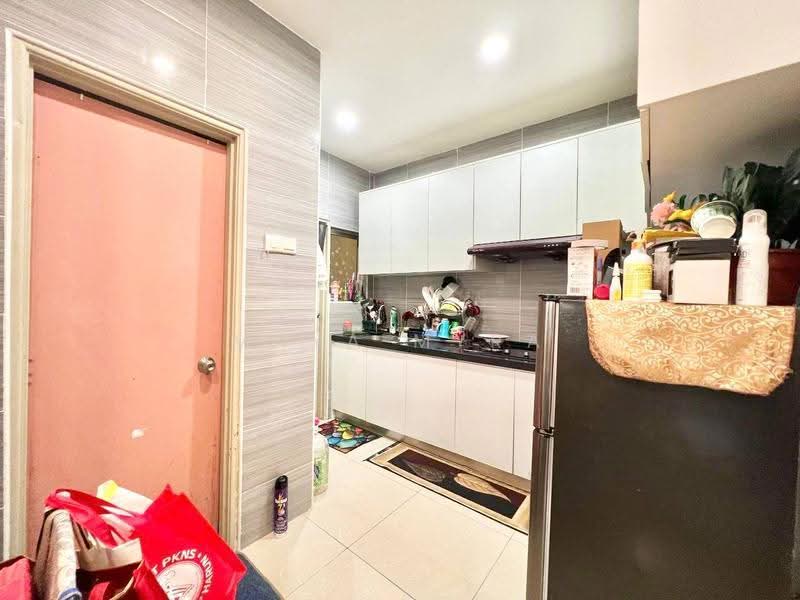 Pangsapuri untuk Dijual di Impian Sentosa - Maya Myra - Kitchen - PropertyGuru.com.my