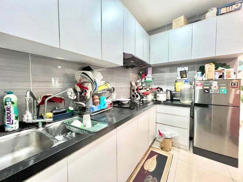 Pangsapuri untuk Dijual di Impian Sentosa - Maya Myra - Kitchen - PropertyGuru.com.my