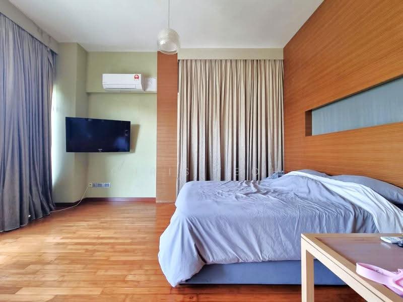 Condominium for Sale at 11 Gurney Drive - Chris Teoh - Bedroom - PropertyGuru.com.my