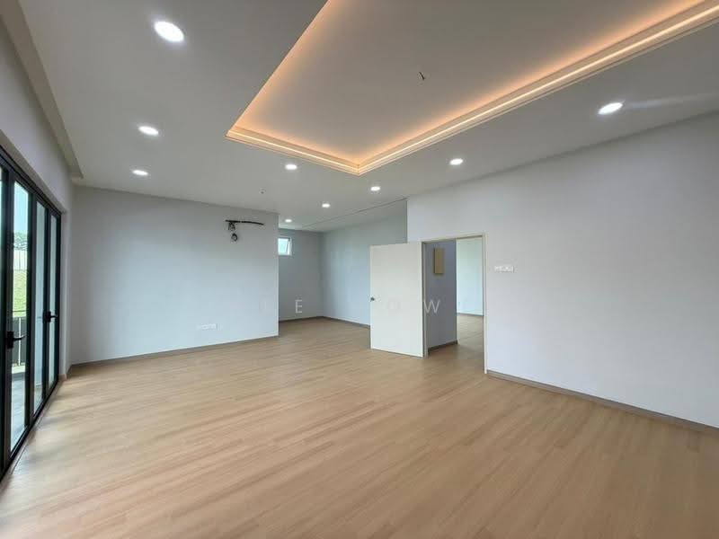 Semi-Detached House for Sale in Taman Mount Austin (Tebrau) - Wee Howe - Interior - PropertyGuru.com.my