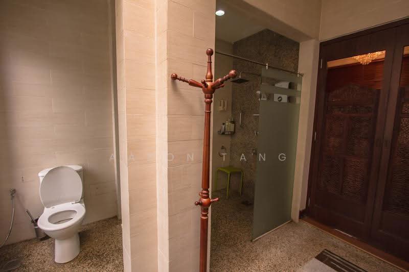 Bungalow House for Sale in Seksyen 4 (Kota Damansara) - Aaron Tang - Bathroom - PropertyGuru.com.my