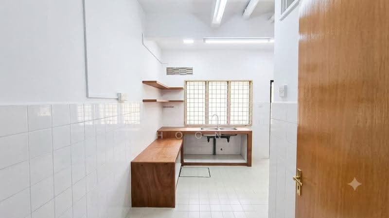 2-storey Terraced House for Sale in Usj 6 (Subang Jaya) - Liza Tieo Quek Hoon - Kitchen - PropertyGuru.com.my
