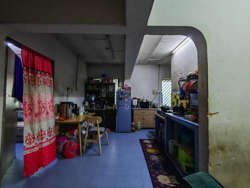 Flat for Sale at Taman Tampoi Utama - Melinda Ee - Kitchen - PropertyGuru.com.my