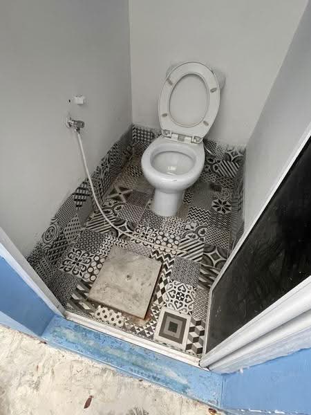Shop / Office for Rent in Jelutong (Penang) - Daniel Phang - Bathroom - PropertyGuru.com.my