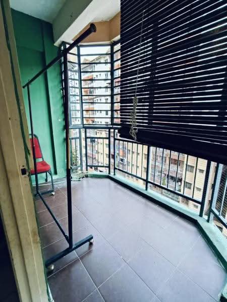 Pangsapuri untuk Dijual di Taman Tun Teja - Nadiah Abdullah - Balcony - PropertyGuru.com.my