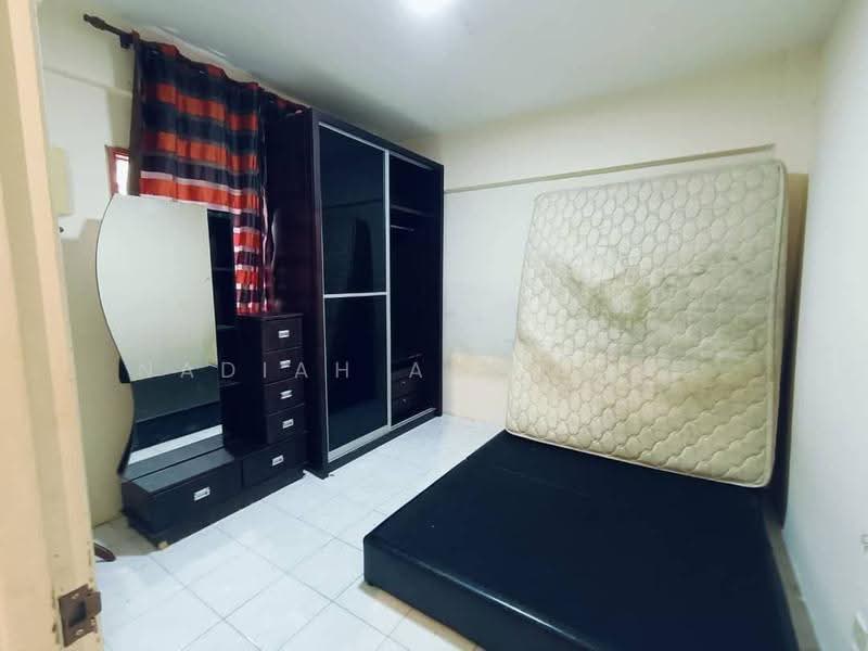 Pangsapuri untuk Dijual di Taman Tun Teja - Nadiah Abdullah - Bedroom - PropertyGuru.com.my