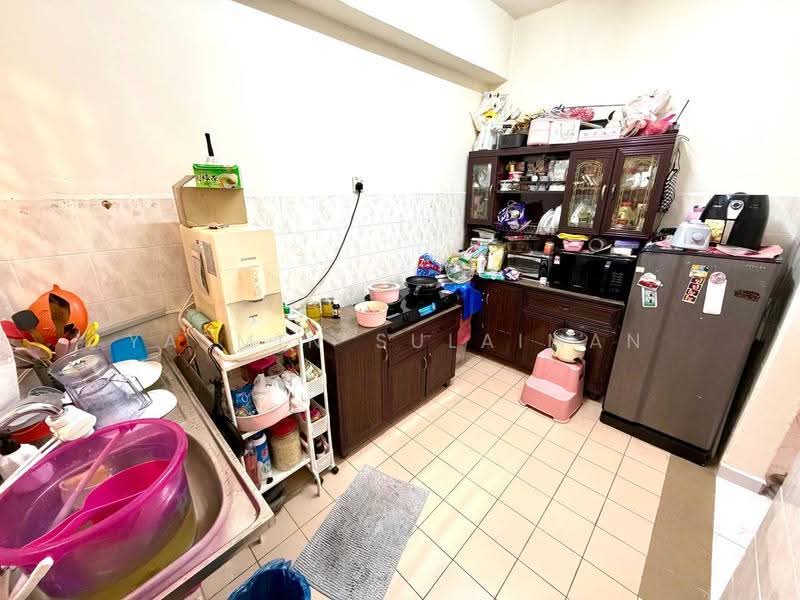 Kondominium untuk Dijual di Bayu Tasik 1 - Yasmin Sulaiman - Kitchen - PropertyGuru.com.my
