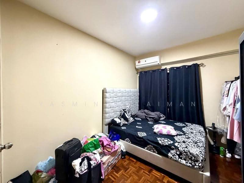 Kondominium untuk Dijual di Bayu Tasik 1 - Yasmin Sulaiman - Bedroom - PropertyGuru.com.my