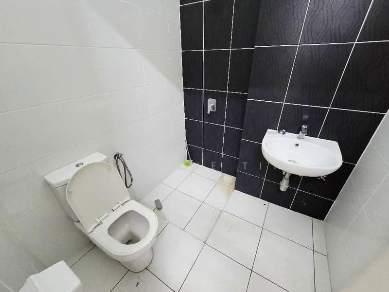 2-storey Terraced House for Sale in Eco Majestic (Semenyih) - Celestine Ting - Bathroom - PropertyGuru.com.my