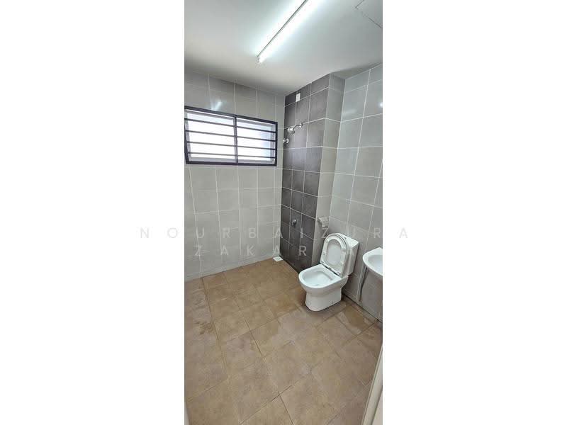 2-storey Terraced House for Sale in Sepang (Selangor) - NOURBAIZURA ZAKARIA - Bathroom - PropertyGuru.com.my