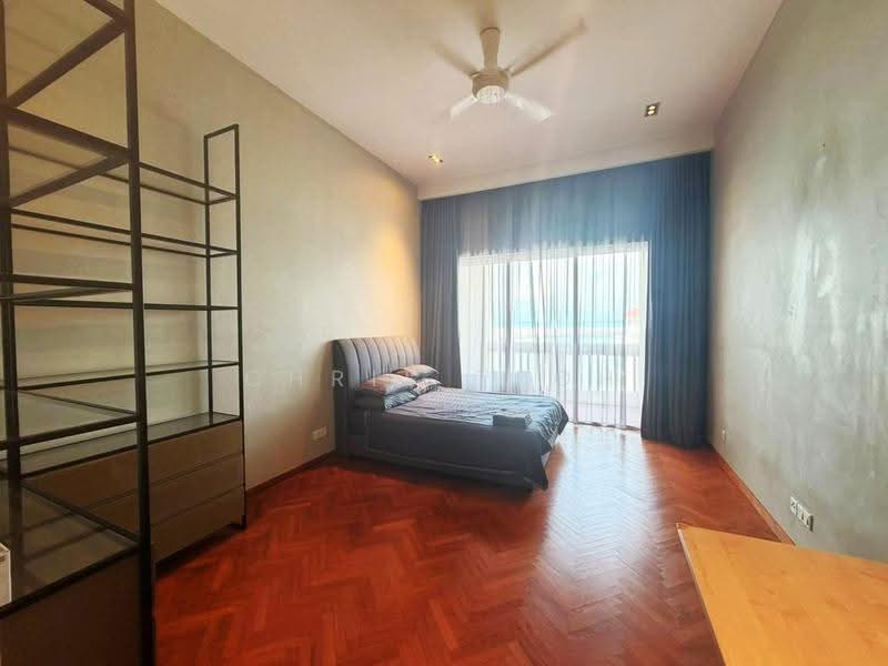 Kediaman Servis untuk Dijual di Straits Quay (The Suites at Waterside) - Chris Teoh - Bedroom - PropertyGuru.com.my