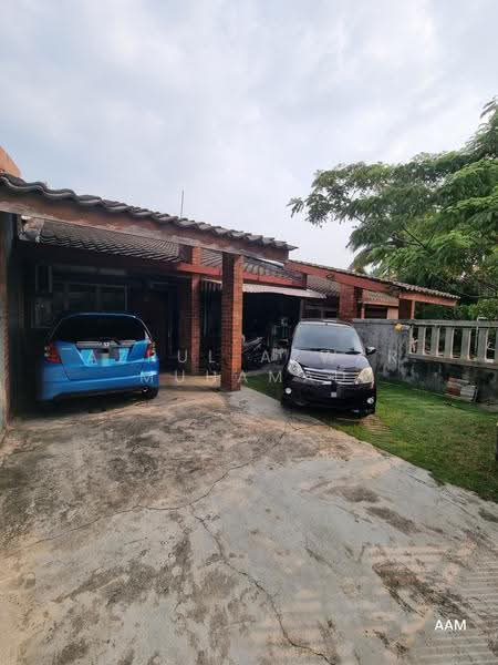 1-storey Terraced House for Sale in Taman Tun Dr Ismail (Kuala Lumpur) - Azrul Azwar Muhamad - Exterior - PropertyGuru.com.my
