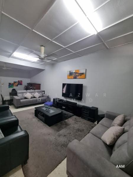 1-storey Terraced House for Sale in Taman Tun Dr Ismail (Kuala Lumpur) - Azrul Azwar Muhamad - Living Room - PropertyGuru.com.my