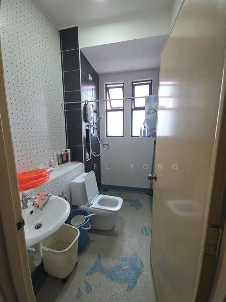 Service Residence for Sale at The Sky Executive Suites - Daniel Yong - Bathroom - PropertyGuru.com.my