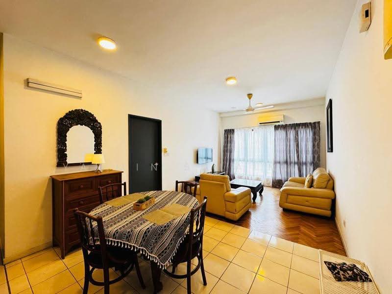 Kediaman Servis untuk Dijual di Emira Residence - Yasmin Sulaiman - Living Room - PropertyGuru.com.my