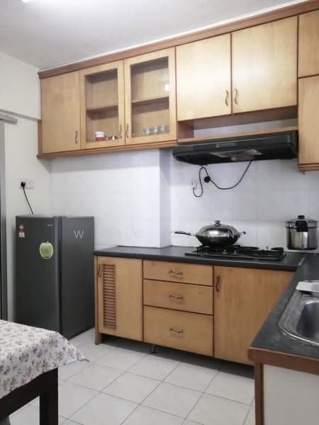 Pangsapuri untuk Disewa di Taman Pekaka Block 31 - Weng Sern - Kitchen - PropertyGuru.com.my