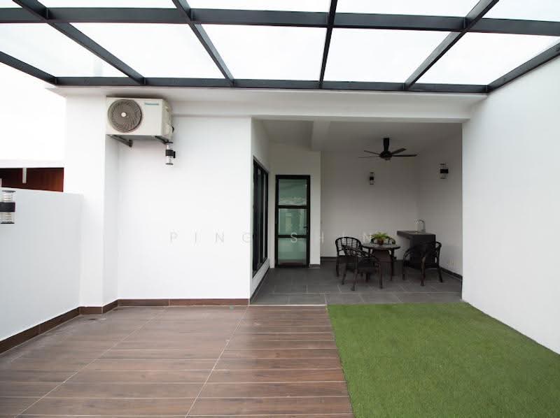 Banglo Pautan untuk Dijual di Taman Bukit Serdang (Seri Kembangan) - Ping Shin - Exterior - PropertyGuru.com.my