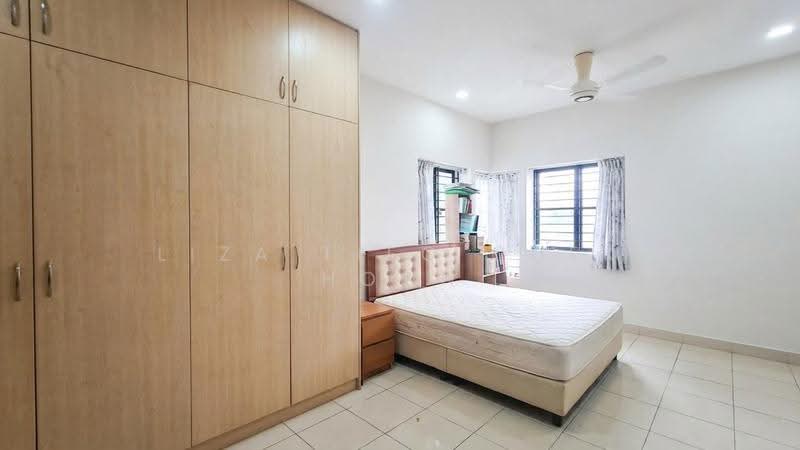 Kondominium untuk Dijual di Pelangi Utama - Liza Tieo Quek Hoon - Bedroom - PropertyGuru.com.my