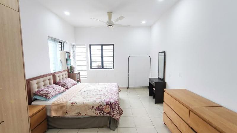 Kondominium untuk Dijual di Pelangi Utama - Liza Tieo Quek Hoon - Bedroom - PropertyGuru.com.my