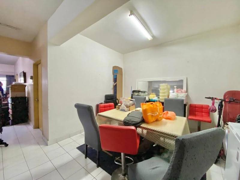Condominium for Sale at Sri Mahligai Condominium & Townhouse - Alif Saad - Dining Room - PropertyGuru.com.my