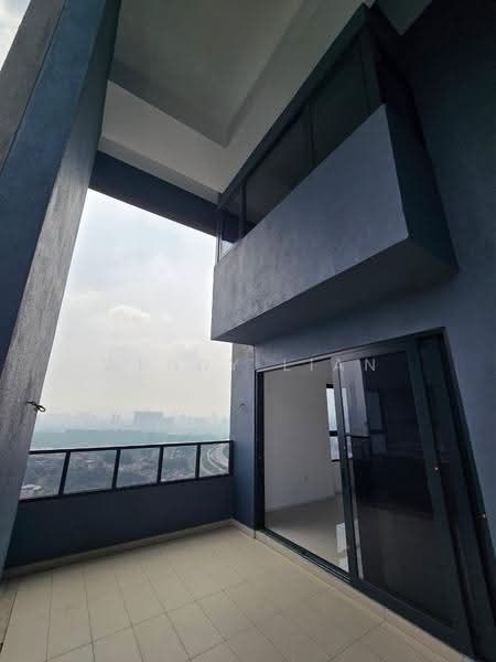 Kediaman Servis untuk Disewa di Residensi Estetik 8 (Est8) - Wendy Lian - Balcony - PropertyGuru.com.my