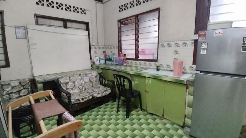 Bungalow House for Sale in Sungai Gelugor (Gelugor) - Hasnizam . - Kitchen - PropertyGuru.com.my