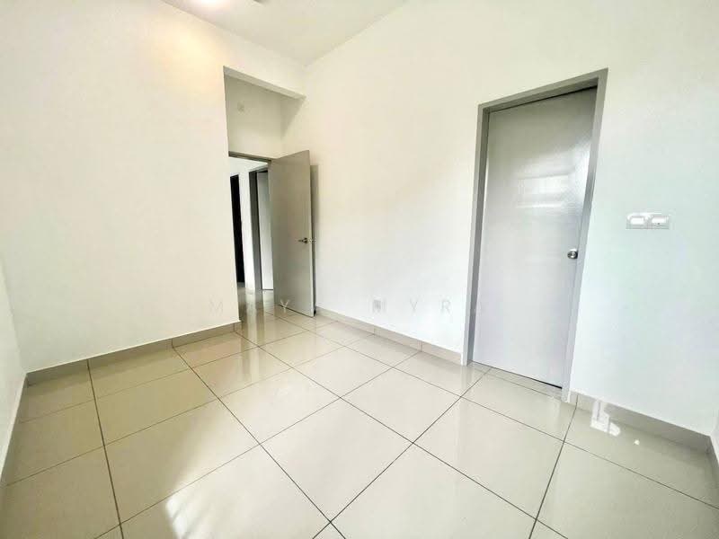 Kediaman Servis untuk Dijual di Almyra Residences - Maya Myra - Interior - PropertyGuru.com.my