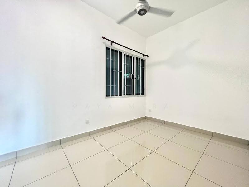 Kediaman Servis untuk Dijual di Almyra Residences - Maya Myra - Interior - PropertyGuru.com.my