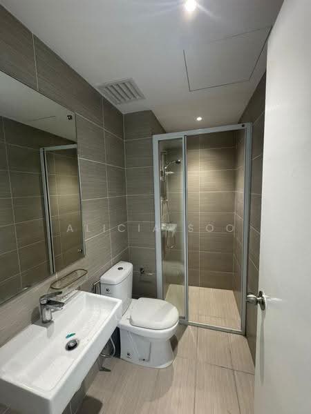 Service Residence for Sale at Serviced Residence @ Fera Residence @ The Quartz WM - Alicia Soo - Bathroom - PropertyGuru.com.my
