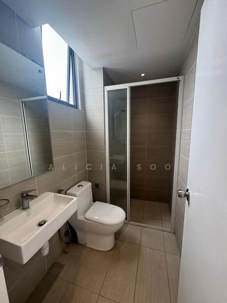 Service Residence for Sale at Serviced Residence @ Fera Residence @ The Quartz WM - Alicia Soo - Bathroom - PropertyGuru.com.my