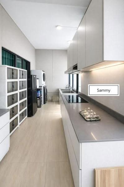 Service Residence for Sale at Sinaran @ Utropolis - Sammy Tiew - Kitchen - PropertyGuru.com.my