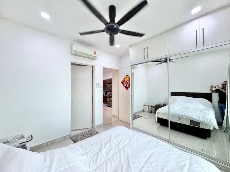 Kondominium untuk Dijual di La Thea Residences - Nurul Ain Muharam - Bedroom - PropertyGuru.com.my