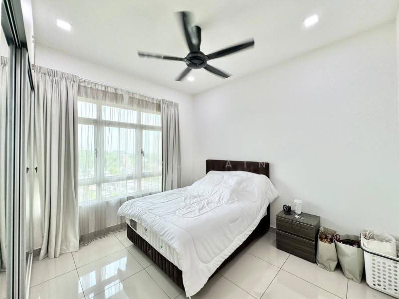 Kondominium untuk Dijual di La Thea Residences - Nurul Ain Muharam - Bedroom - PropertyGuru.com.my