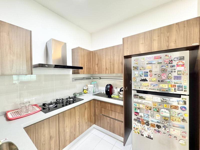 Kondominium untuk Dijual di La Thea Residences - Nurul Ain Muharam - Kitchen - PropertyGuru.com.my