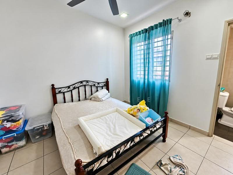 2-storey Terraced House for Sale in Taman Putra Prima (Puchong) - John Lee - Bedroom - PropertyGuru.com.my