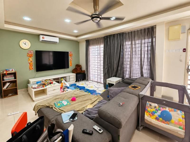 2-storey Terraced House for Sale in Taman Putra Prima (Puchong) - John Lee - Living Room - PropertyGuru.com.my