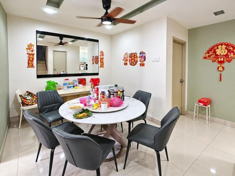2-storey Terraced House for Sale in Taman Putra Prima (Puchong) - John Lee - Dining Room - PropertyGuru.com.my