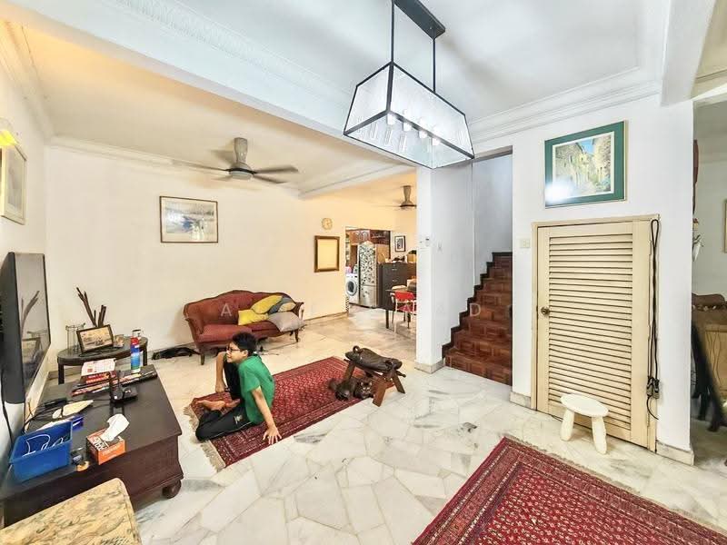 2-storey Terraced House for Sale in SS19 (Subang Jaya) - Alif Saad - Living Room - PropertyGuru.com.my