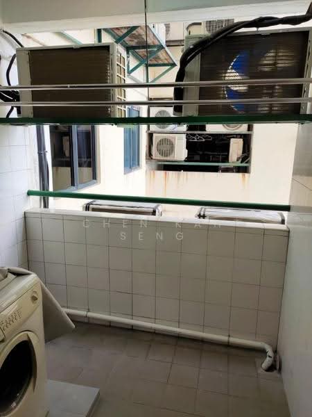 Kondominium untuk Dijual di Fraser Towers - Chen Kah Seng - Balcony - PropertyGuru.com.my