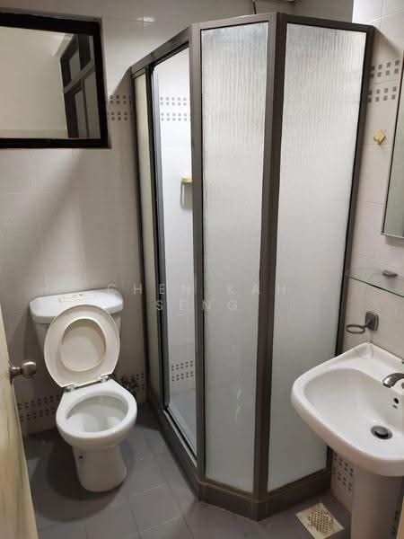 Kondominium untuk Dijual di Fraser Towers - Chen Kah Seng - Bathroom - PropertyGuru.com.my