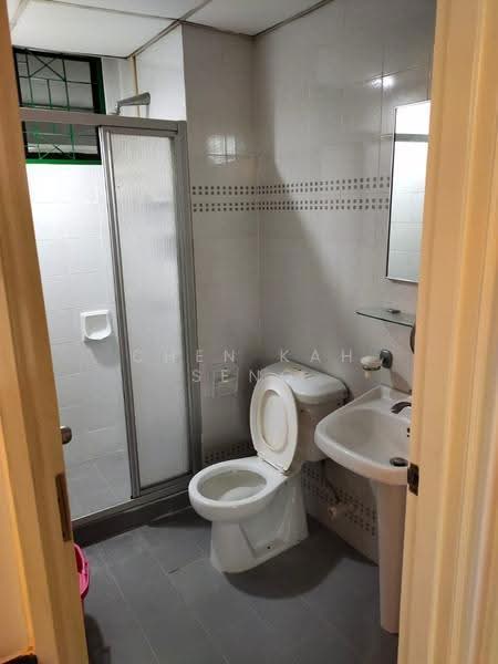Kondominium untuk Dijual di Fraser Towers - Chen Kah Seng - Bathroom - PropertyGuru.com.my