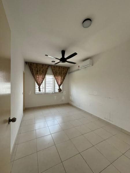 Pangsapuri untuk Disewa di De Bayu Apartment - Jiin Siong Tan - Interior - PropertyGuru.com.my