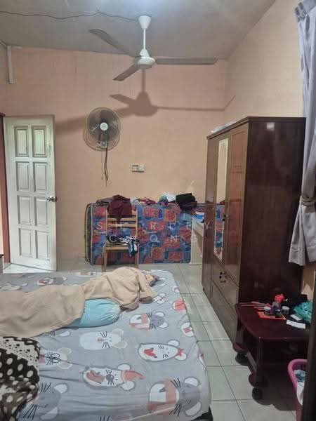 2-storey Terraced House for Sale in Taman Seri Baru (Kota Kinabalu) - Shirley Chong - Bedroom - PropertyGuru.com.my