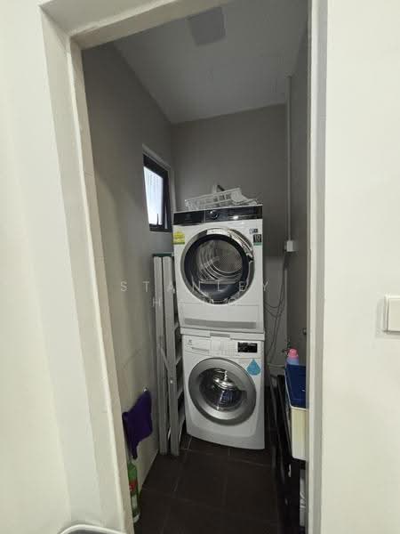 Kediaman Servis untuk Dijual di TRiGON Luxury Residences - Stanley Hang - Interior - PropertyGuru.com.my