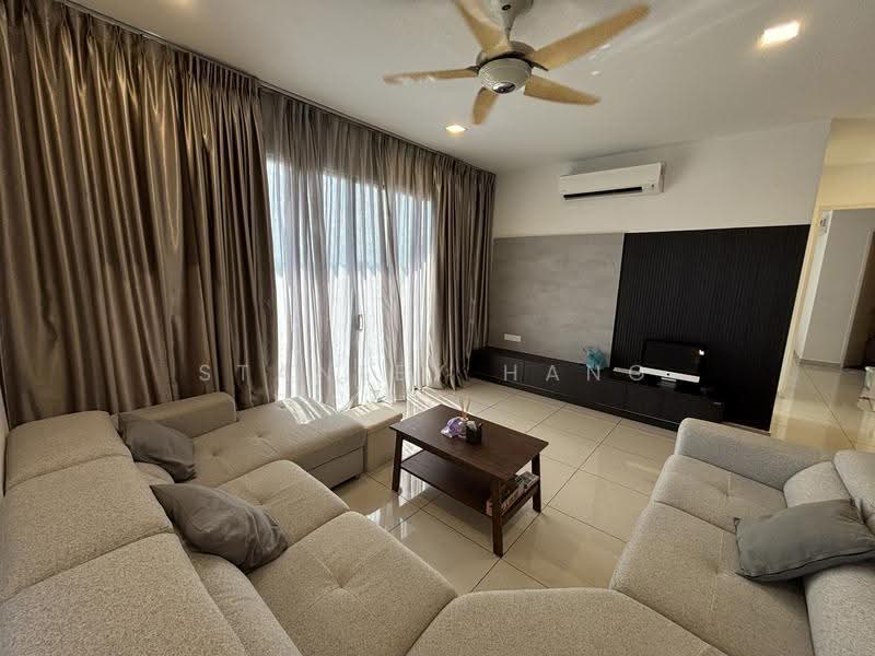 Kediaman Servis untuk Dijual di TRiGON Luxury Residences - Stanley Hang - Living Room - PropertyGuru.com.my