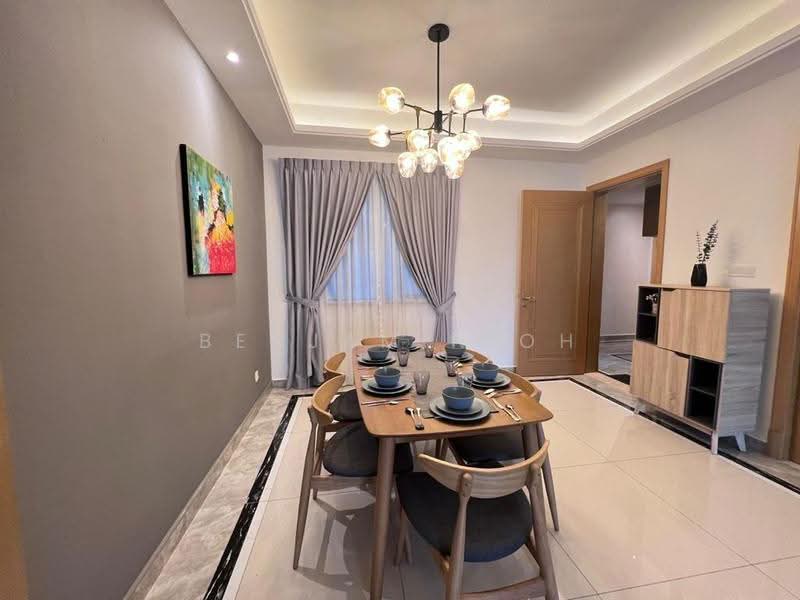 Service Residence for Sale at R&F Princess Cove Phase 1 - Benjamin Oh - Dining Room - PropertyGuru.com.my