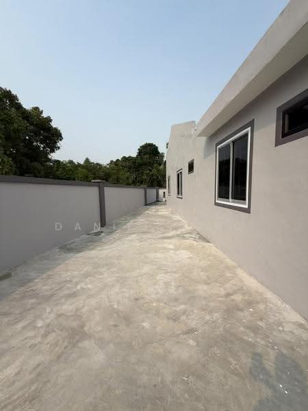 Rumah Teres untuk Dijual di Taman Indah (Tampoi) - Daniel Yong - Exterior - PropertyGuru.com.my