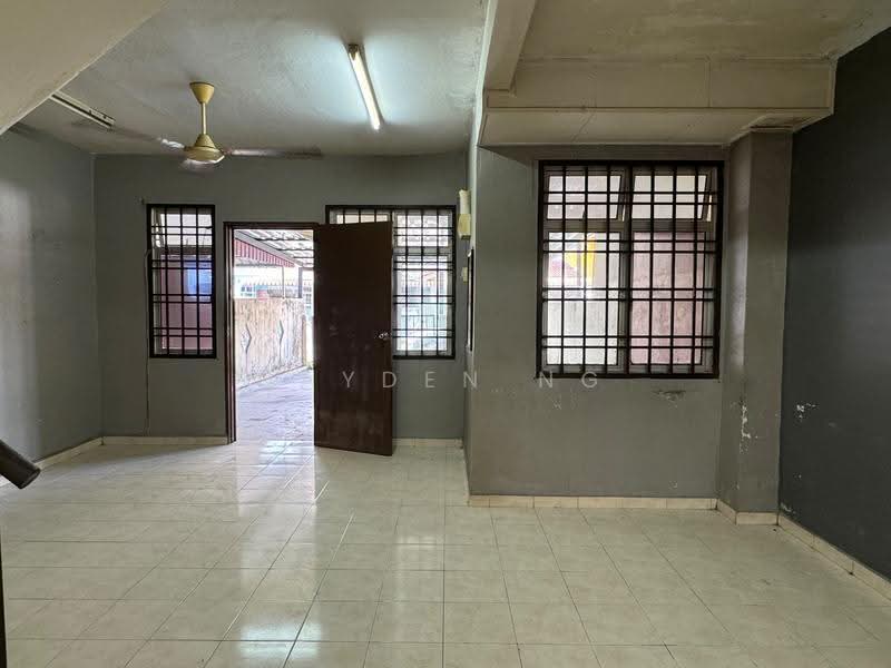 2-storey Terraced House for Sale in Taman Nusantara Prima (Gelang Patah) - Jayden Ng - Interior - PropertyGuru.com.my