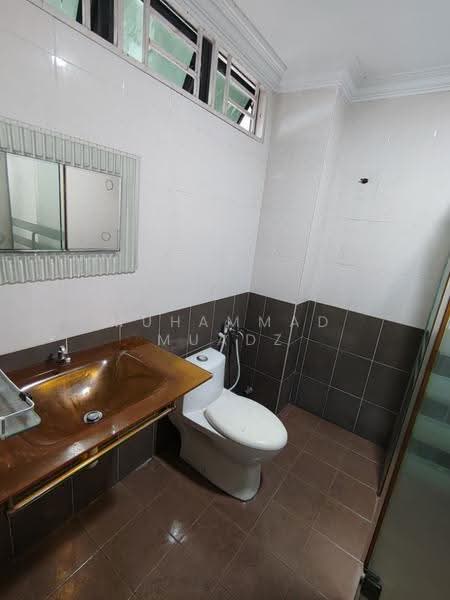 Rumah Teres 2-Tingkat untuk Disewa di Bangsar (Kuala Lumpur) - Muhammad Muadz - Bathroom - PropertyGuru.com.my
